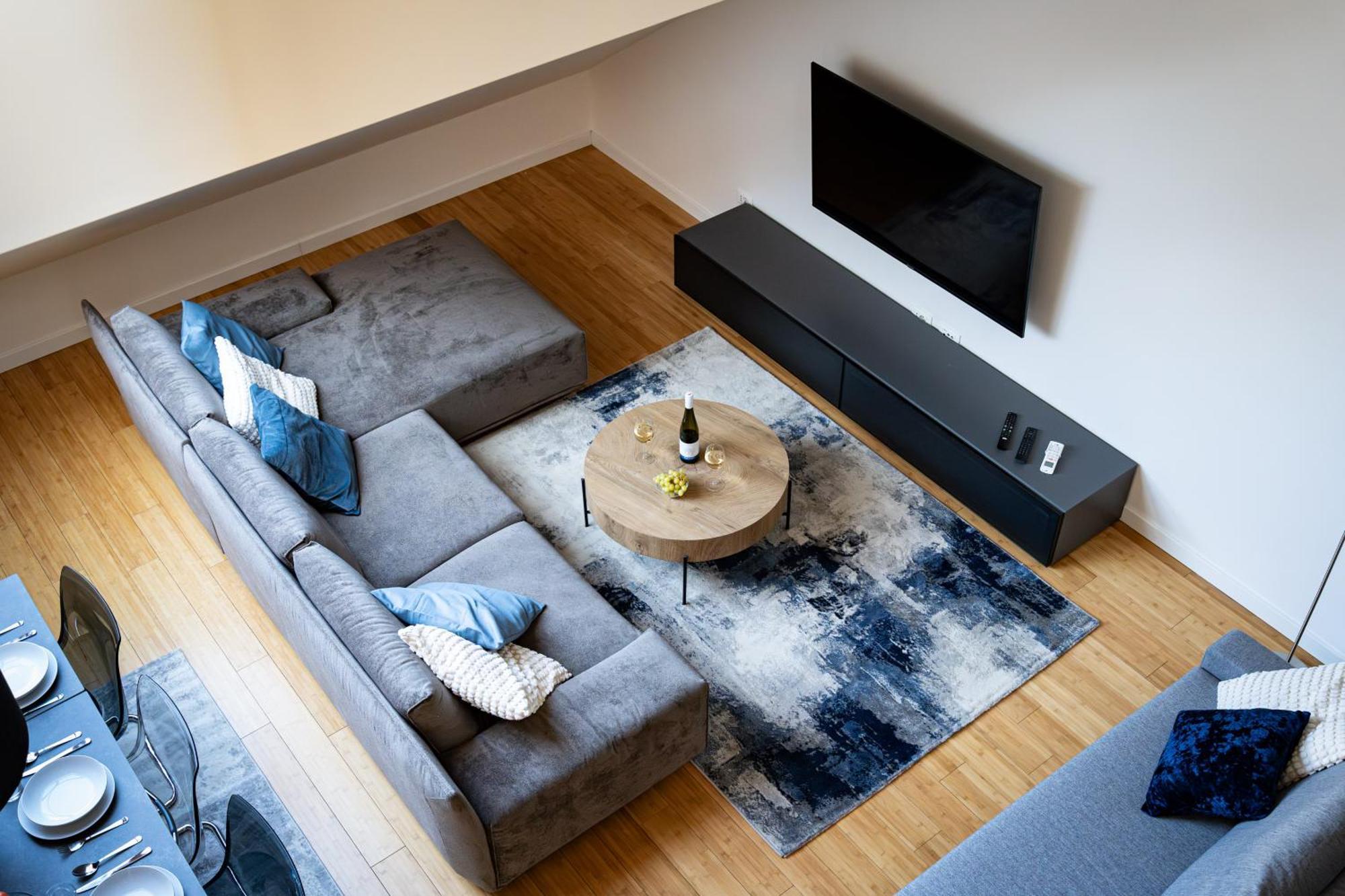 Two-Level Apart With A Terrace Near The Vltava River プラハ エクステリア 写真