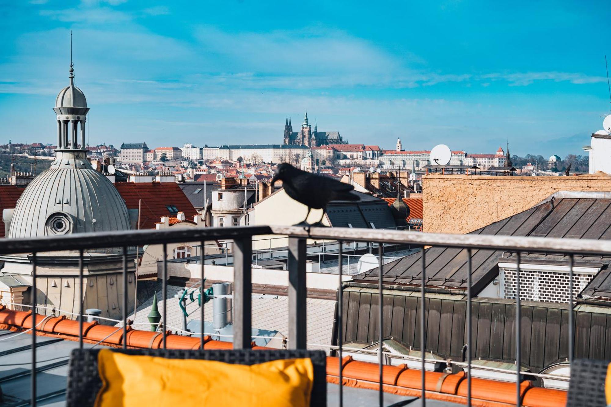 Two-Level Apart With A Terrace Near The Vltava River プラハ エクステリア 写真